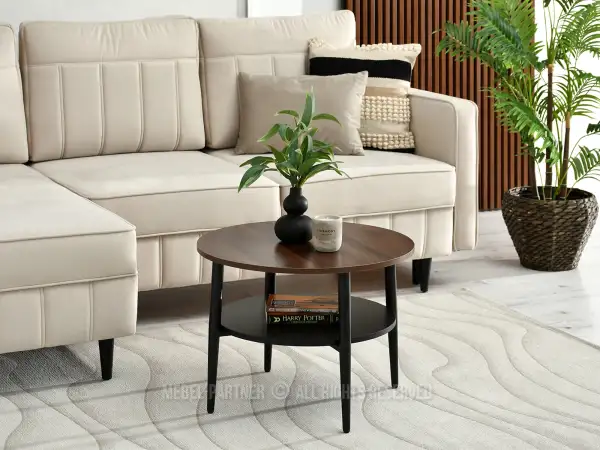 Elegancki stolik pomocniczy z orzechowym blatem i czarną podstawą - Twoje przytulne centrum wnętrza!